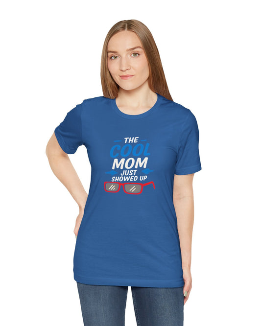 Cool Mom - Trendy Graphic Mom Tee